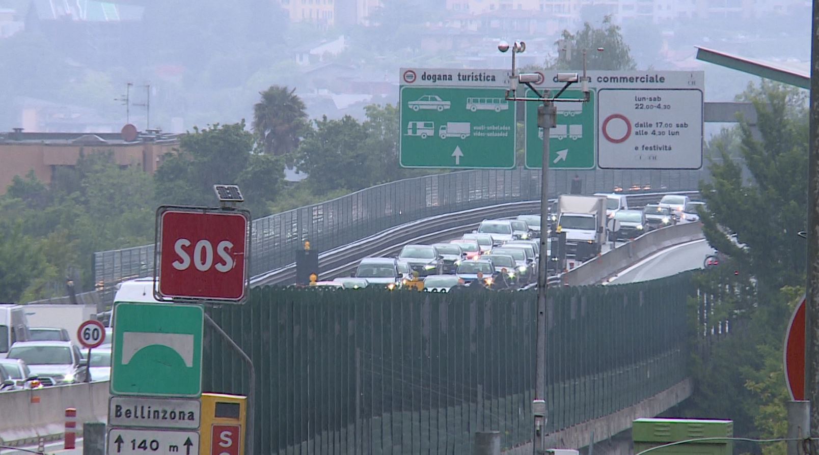 Autostrada A9 Ennesima Giornata Di Traffico E Code La Prossima