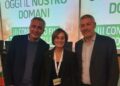 Caterina Valsecchi con due rappresentanti cisl