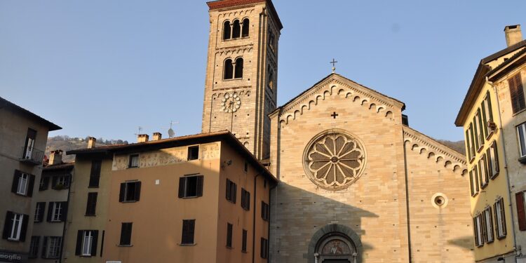 Como, basilica di San Fedele