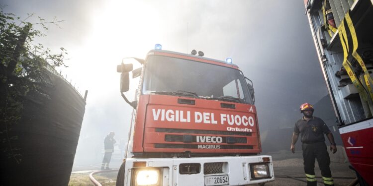 Ipotesi incidente domestico ma indagano i carabinieri