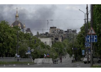 Oltre alle bombe gli anziani affrontano condizioni antiigieniche