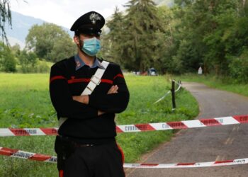 Morta in un lago di sangue. Procura apre fascicolo per omicidio