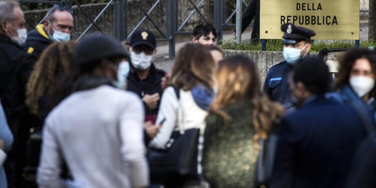 Romano costretto a cambiare residenza per vessazioni