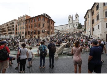 Denuncia per danneggiamento a bene monumentale