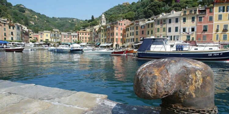 Per promuovere iscrizioni. Attività promozione in Piazzetta