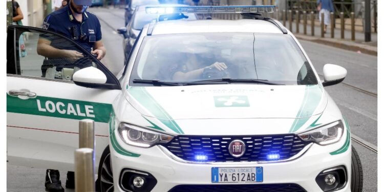 Due agenti portati dal 118 al Pronto soccorso