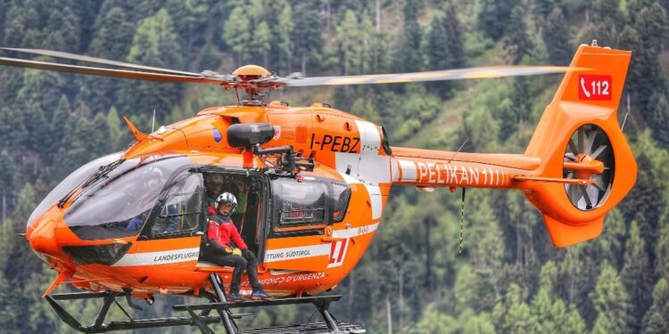 Il turista di circa 50 anni è morto sul posto