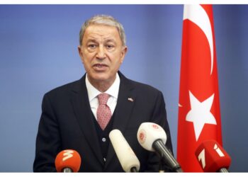 Turchia accusa la Grecia e chiede alla Nato giudizio obiettivo