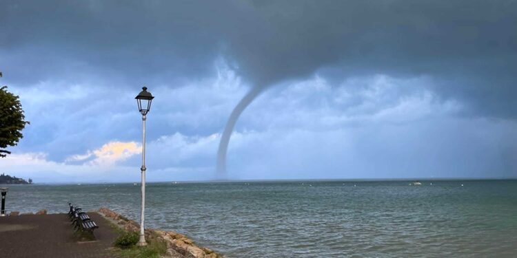 Si è scaricata in acqua