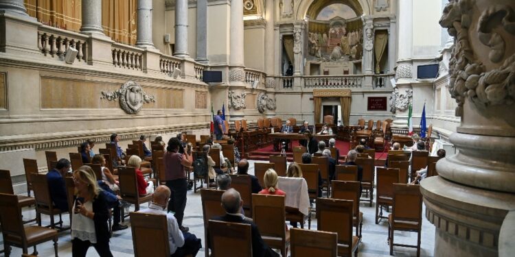 Cassazione annulla con rinvio verdetto sdoganatore falsi