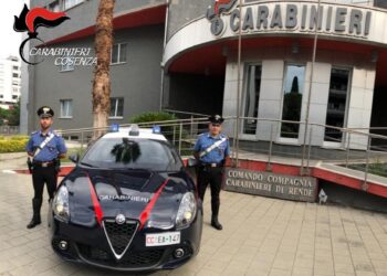 Ex agente della polizia stradale. I due avevano una relazione