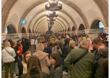 Sospesa circolazione dei treni sulla linea rossa