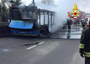 Allora contribuì a salvare la sua classe sequestrata su un bus