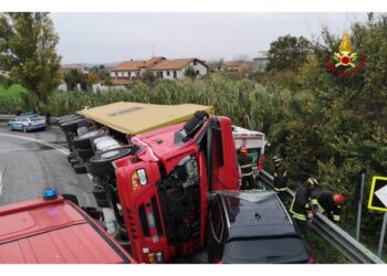 Domani esame salme 2 vittime. Accertamenti su situazione carico