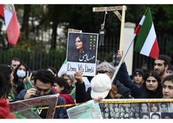 Inaccettabili le esecuzioni dei manifestanti