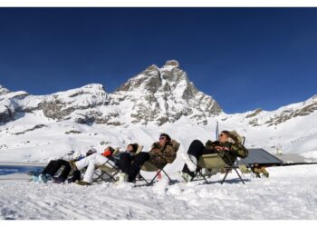 Nevicata farà aprire altre piste. A Cervinia 'numeri da record'