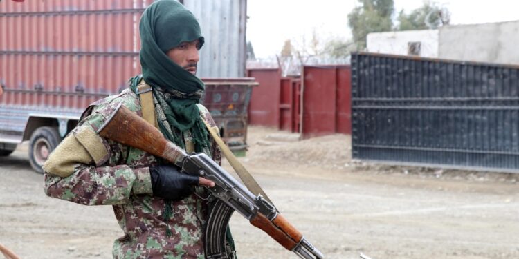 Chiedono un passaggio in elicottero sicuro per l'Afghanistan