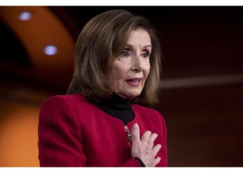 Usa: Pelosi invita Zelensky a parlare al Congresso