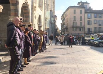 gli auguri di natale alle forze dell'ordine