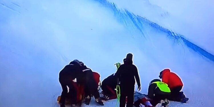 Una donna sullo Zoncolan e un uomo a Chiusaforte