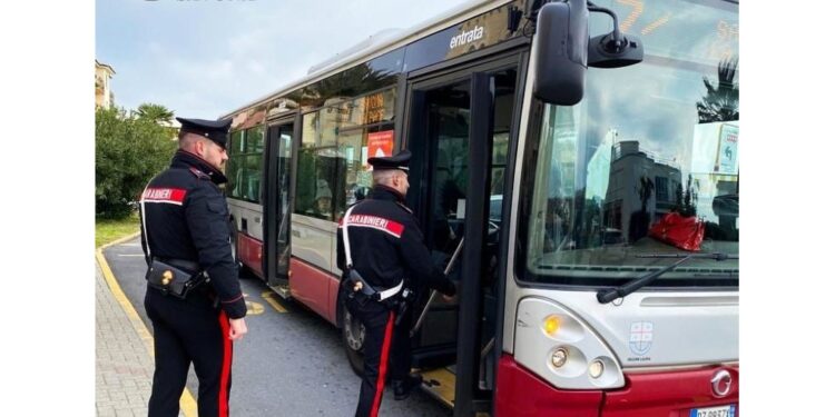 Accoltellarono 17enne a Albissola Marina. Giallo sul movente