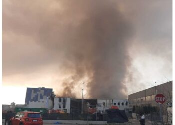 Sul posto dal pomeriggio di ieri i vigili del fuoco