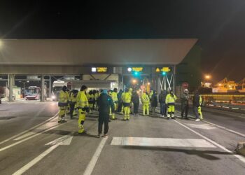 Momenti di tensione con i giornalisti. Clpt