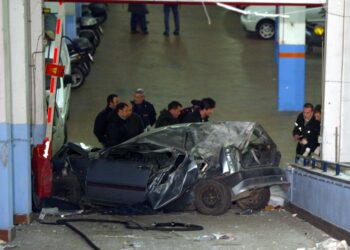 Agente di polizia già sospeso dal servizio