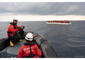 Tra loro 28 minori soli. Il racconto di 'un viaggio di due anni'