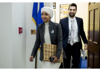 Voto alla Camera su Ilhan Omar dopo un dibattito infuocato