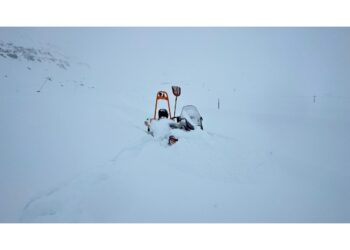 Al traforo del Gran San Bernardo stop temporaneo a mezzi pesanti