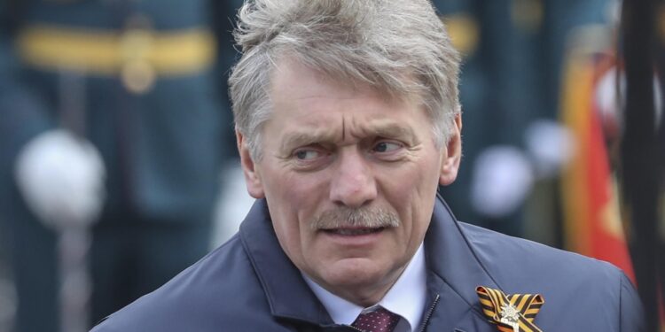 Peskov: 'Per ora non ci sono prospettive di pace'