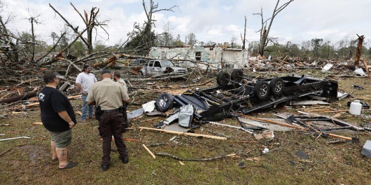 Lo Stato più colpito è l'Arkansas con cinque morti