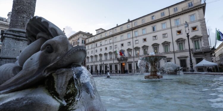 La riunione del Consiglio è ancora in corso