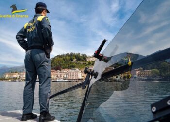 Controlli finanza lago di Como