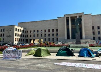 Il sindaco ha incontrato alla Sapienza gli studenti accampati