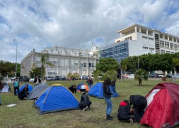 Il presidio rimarrà attivo in attesa incontro con vertici ateneo