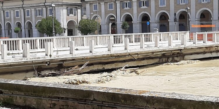 Dopo forti piogge paura e allagamenti ma nessun danno dal fiume