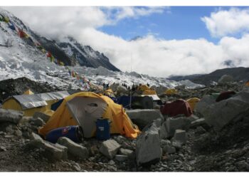 La denuncia di un alpinista nepalese in un video su Instagram