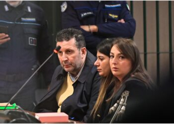 Alessandro Maja in aula al processo. Ferì anche il primogenito