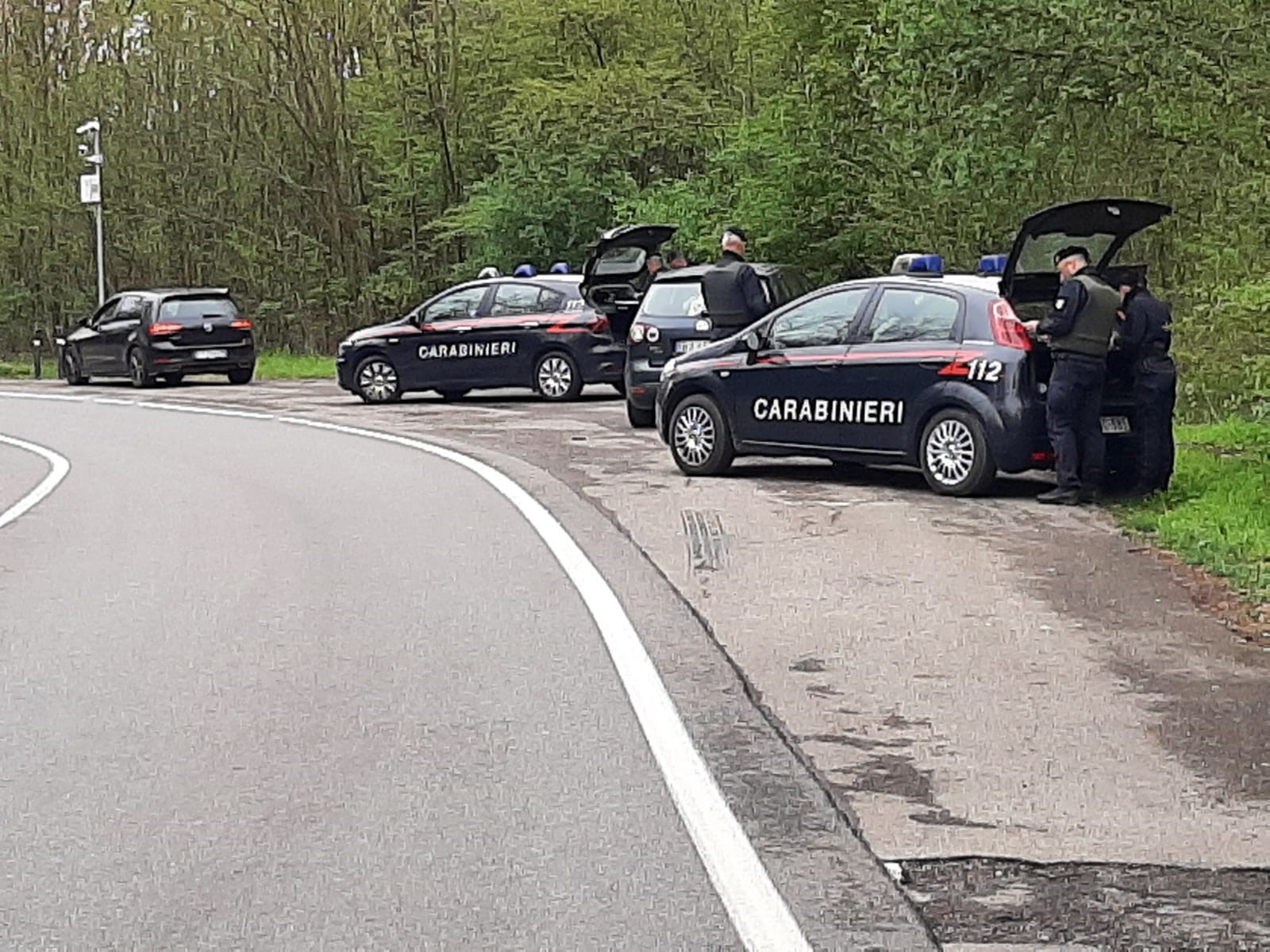 Lotta Allo Spaccio Controlli Straordinari Dei Carabinieri Di Cant Un Arresto E Due Denunce