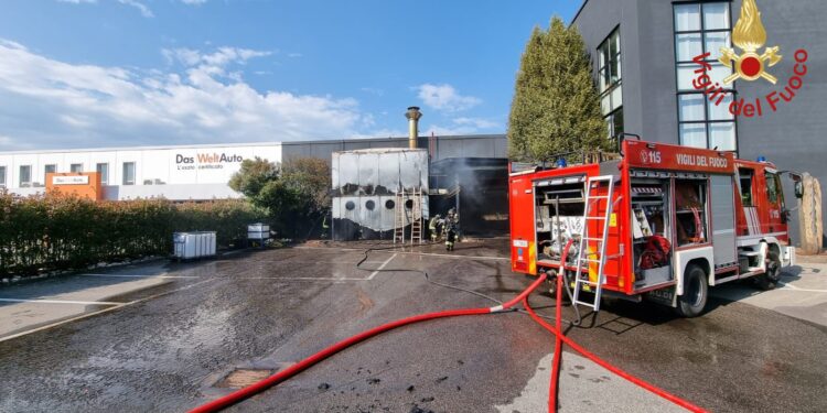 Incendio Riva Cantù