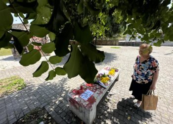 Era amato nel quartiere. Ai bambini augurava 'buona scuola'