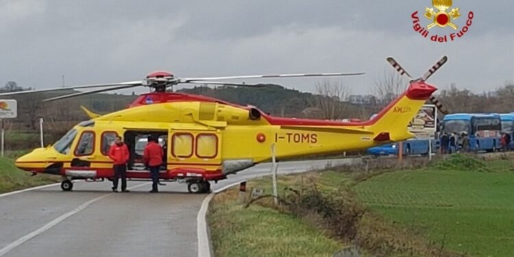 Scontro tra auto e furgone sulla Treviso-Mare