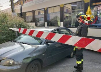 Ritardi a circolazione ferroviaria dopo incidente nel Varesotto