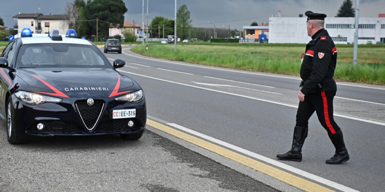 Vicino a Udine. E' stata accoltellata