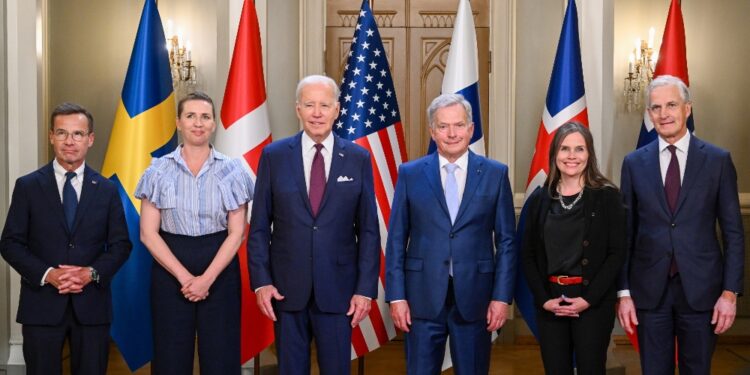 Il presidente Usa ha incontrato i leader del Nord a Helsinki