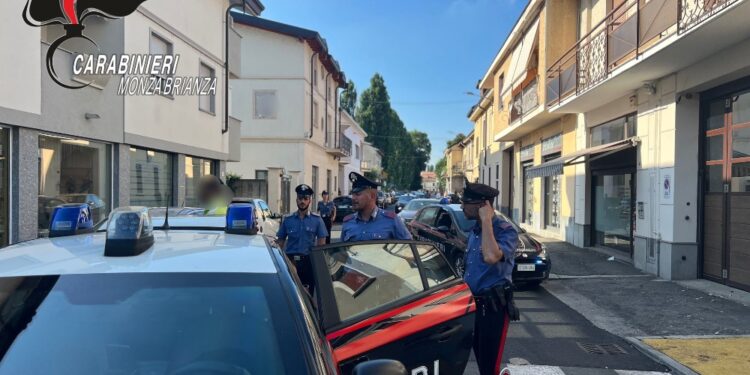 Bloccati in un'abitazione in Brianza