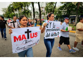 Decine in corteo ad Acapulco