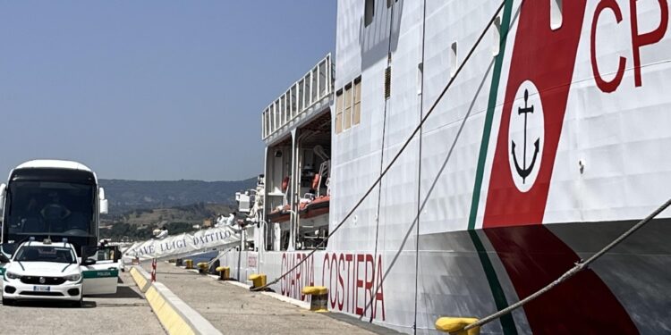 Era con la madre arrivata a Reggio Calabria con nave Dattilo